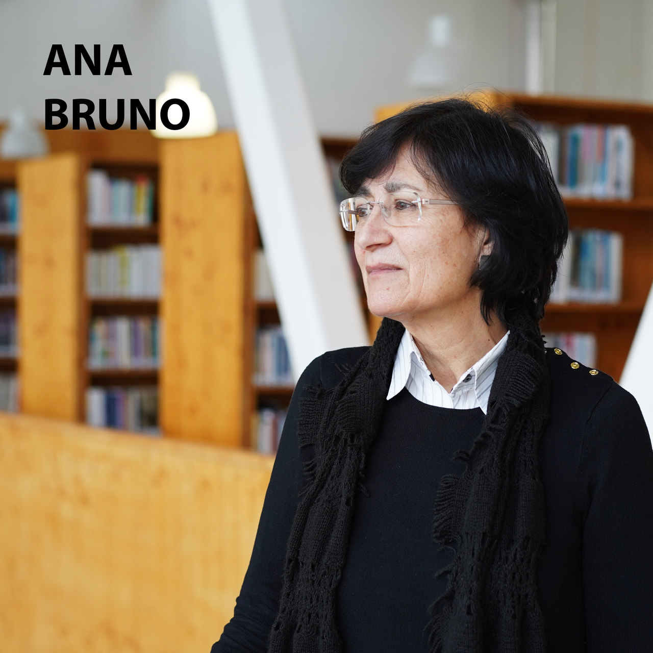Livro de Cabeceira EP.23 – Ana Bruno apresenta a obra “Becoming: a minha história para jovens leitores” da autora Michelle Obama.